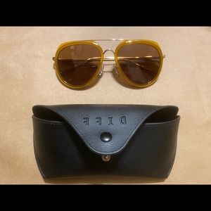Diff Aviators, yellow and gold
